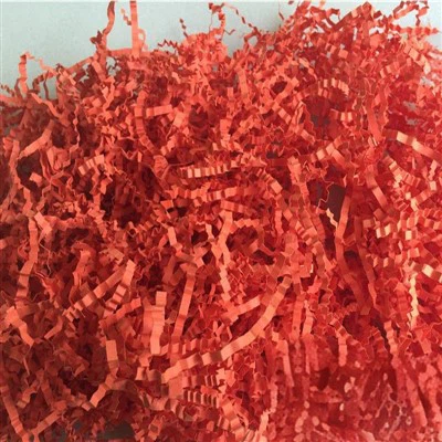 Confettis en papier raide rouge